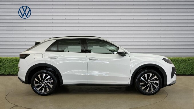 Volkswagen T-Roc 1.5 eTSI Life 5dr DSG Petrol Hatchback - Image 4
